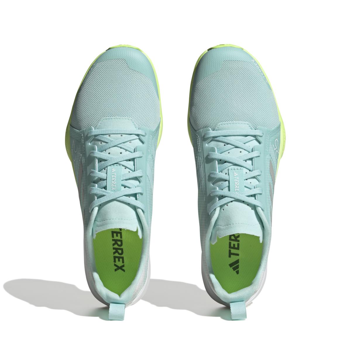 product/2/0/2025_09_adidas_if5002_3_footwear_photography_top_portrait_view_white.jpg