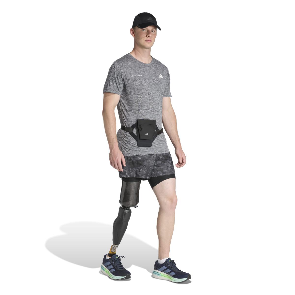 product/2/0/2025_adidas_jn9680_5_apparel_on_model_standard_outfit_view_white.jpg