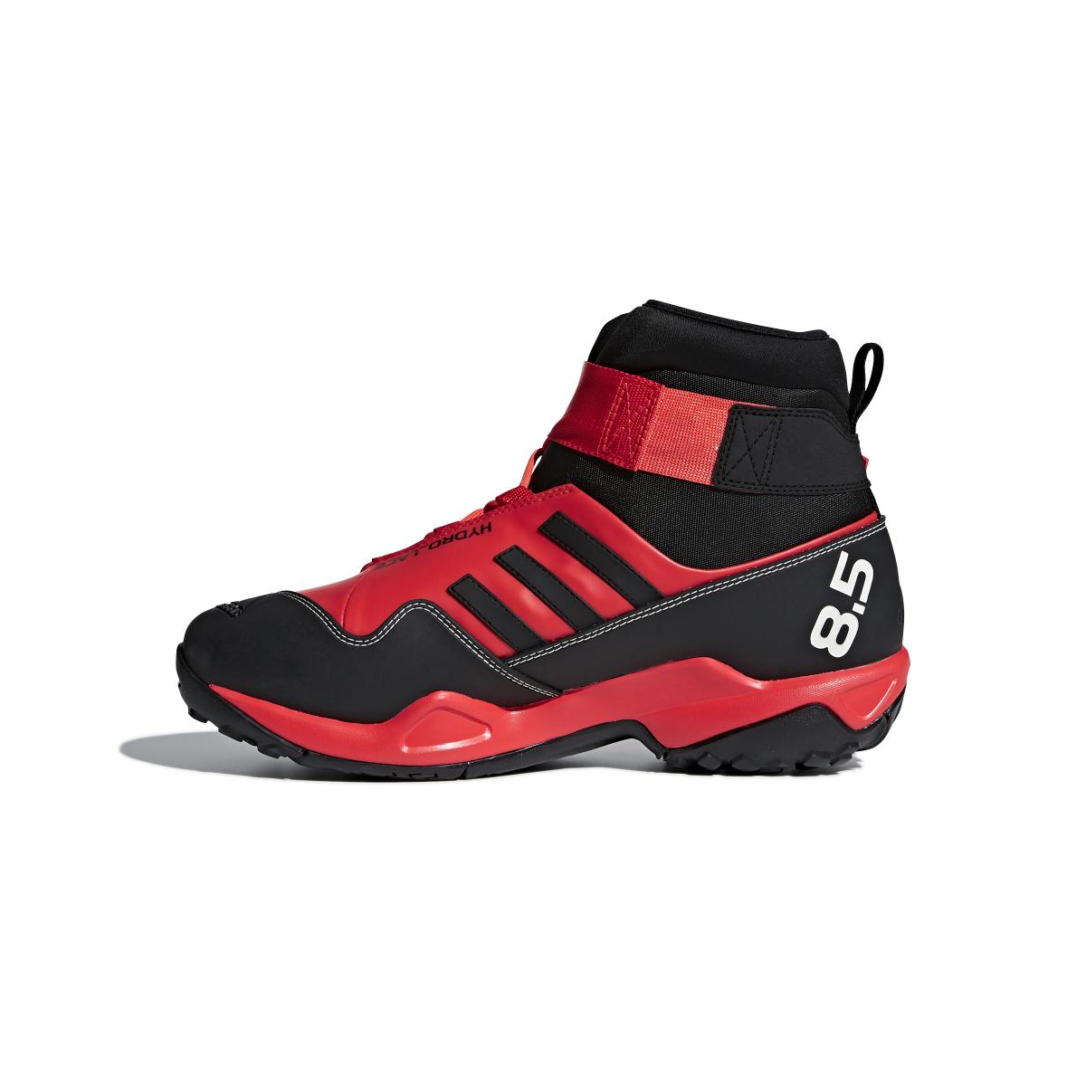 product/a/d/adidas_cq1755_5_footwear_photography_side_medial_center_view_white_xx.jpg