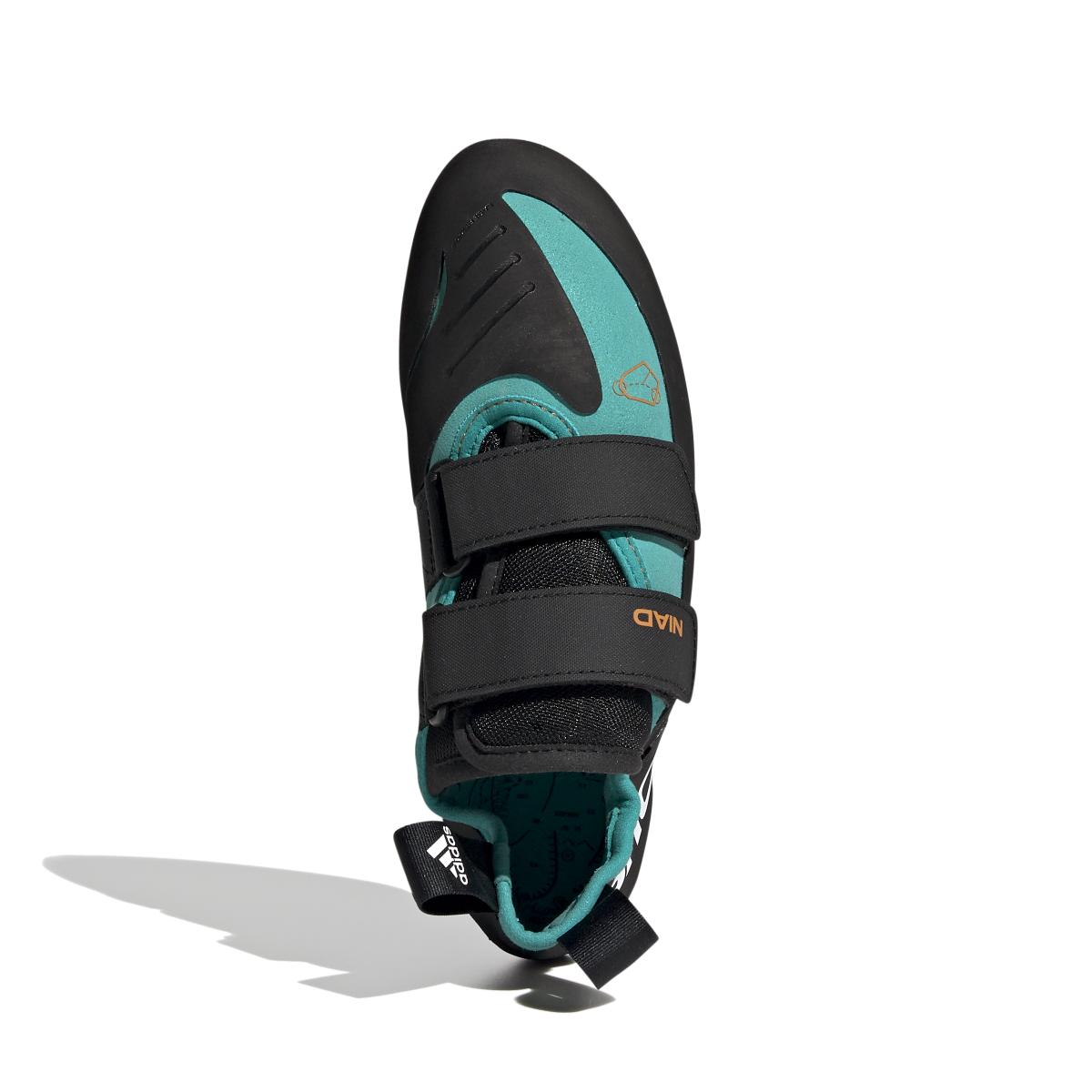 product/a/d/adidas_fw2856_3_footwear_photography_top_portrait_view_white_000.jpg