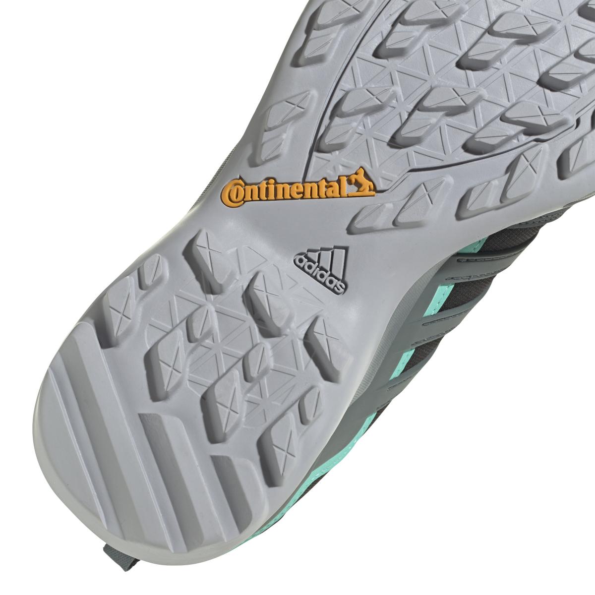 product/a/d/adidas_fx4681_8_footwear_photography_detail_view_1_white_000.jpg