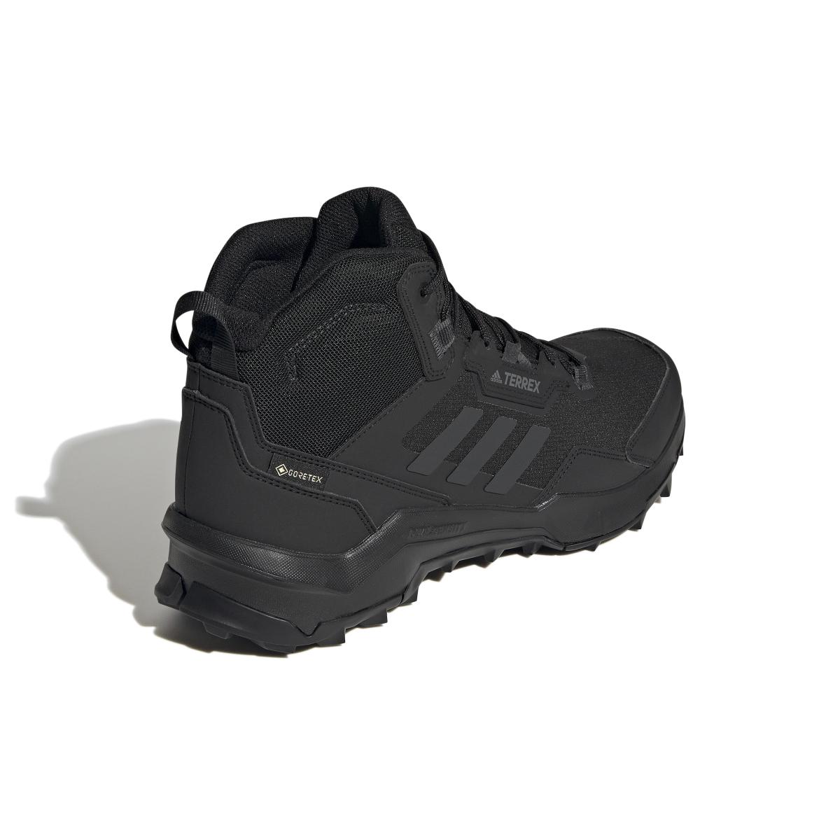 product/a/d/adidas_fy9638_7_footwear_photography_back_lateral_top_view_white_000.jpg