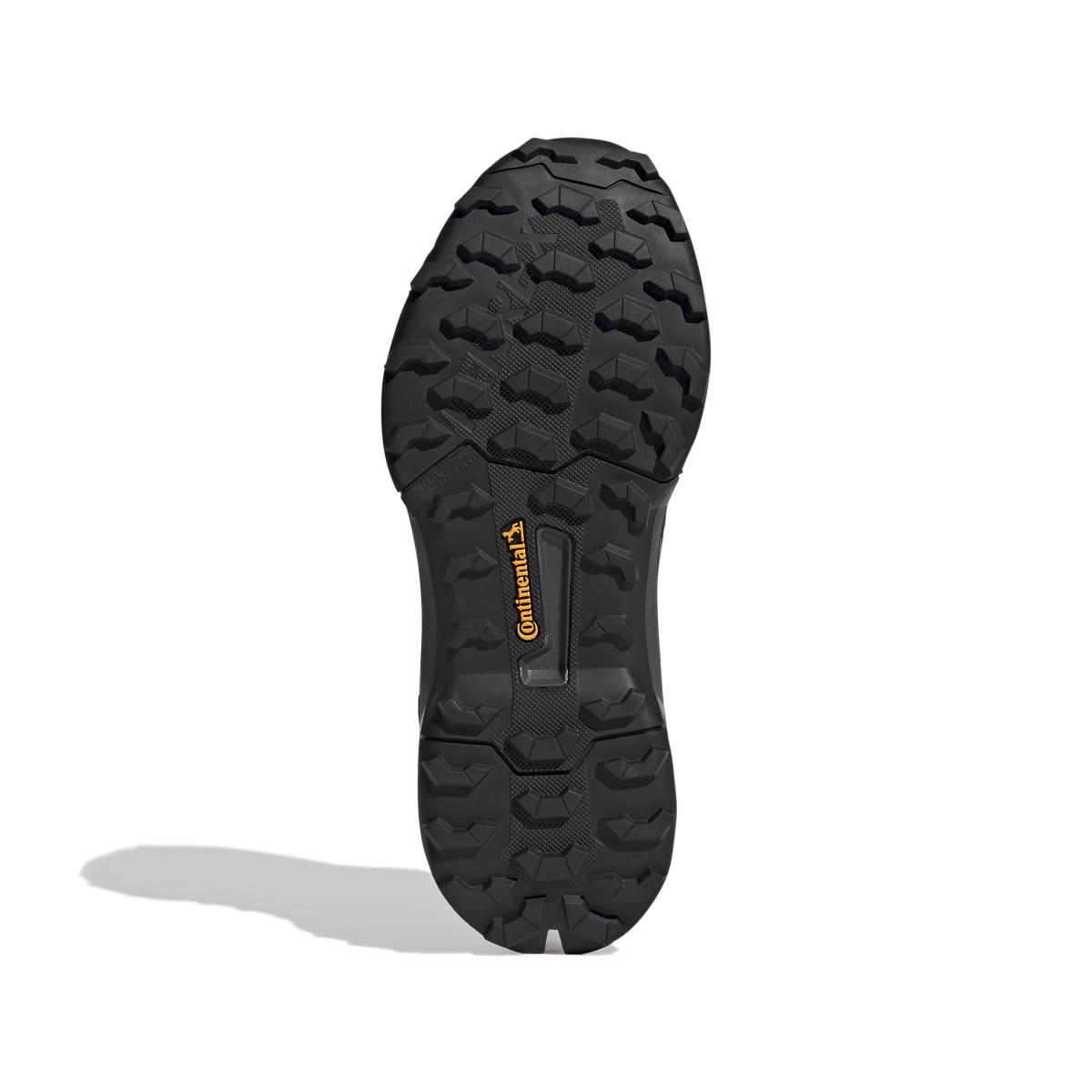 product/a/d/adidas_fz3249_4_footwear_photography_bottom_view_white_000.jpg