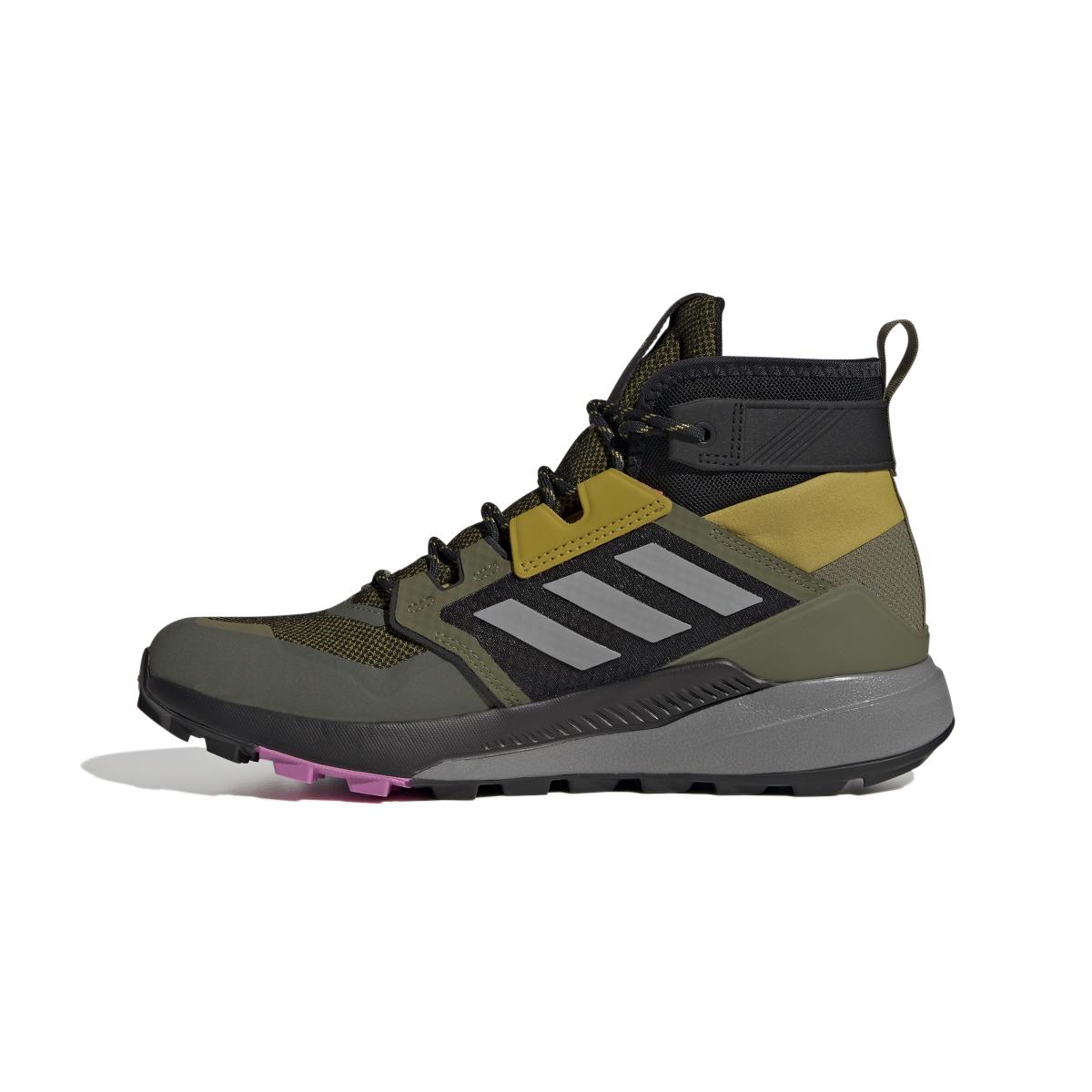 product/a/d/adidas_gv8954_5_footwear_photography_side_medial_center_view_white_000.jpg