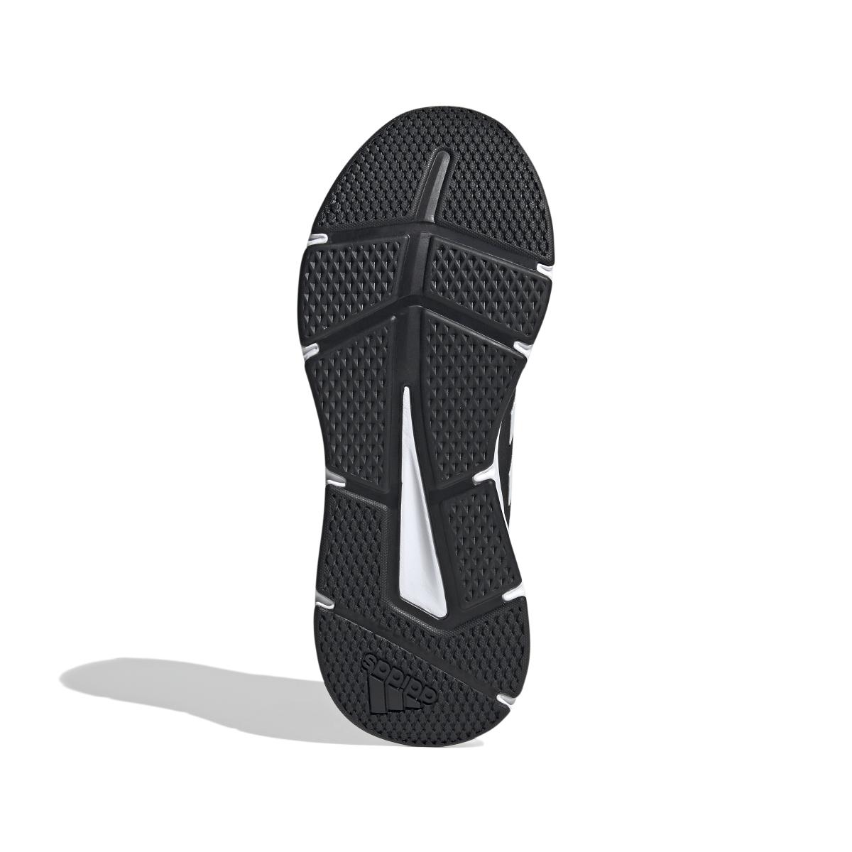 product/a/d/adidas_gw3848_4_footwear_photography_bottom_view_white_000.jpg