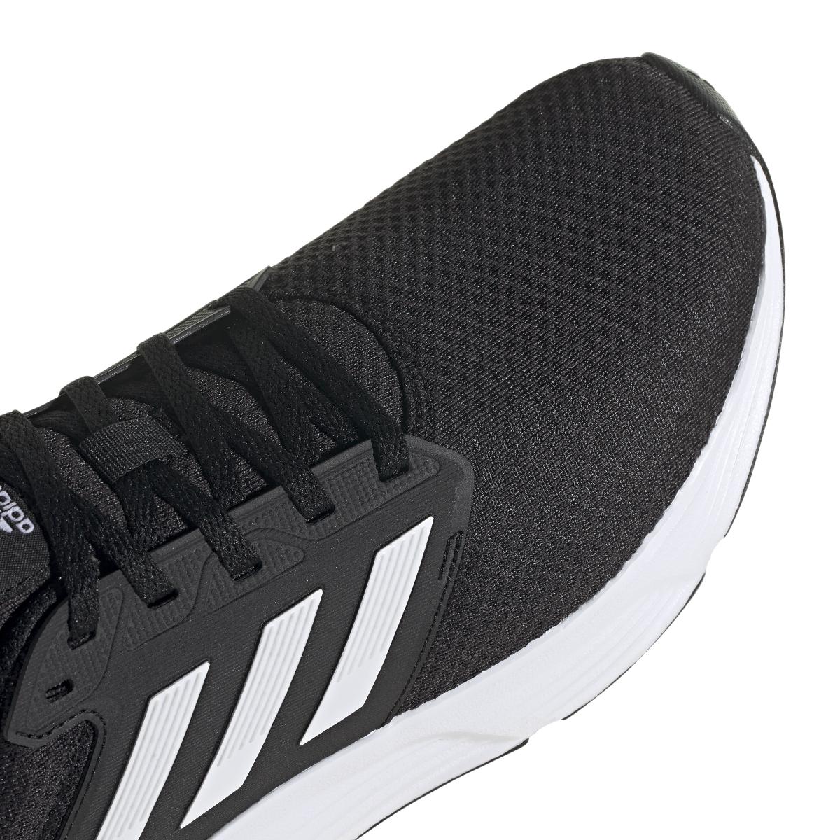 product/a/d/adidas_gw3848_8_footwear_photography_detail_view_1_white_000.jpg