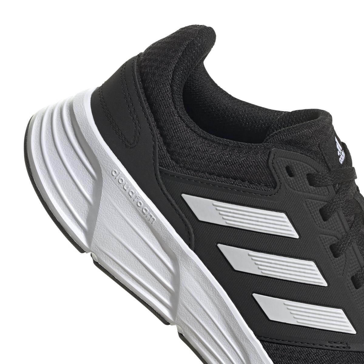 product/a/d/adidas_gw3848_9_footwear_photography_detail_view_2_white_000.jpg