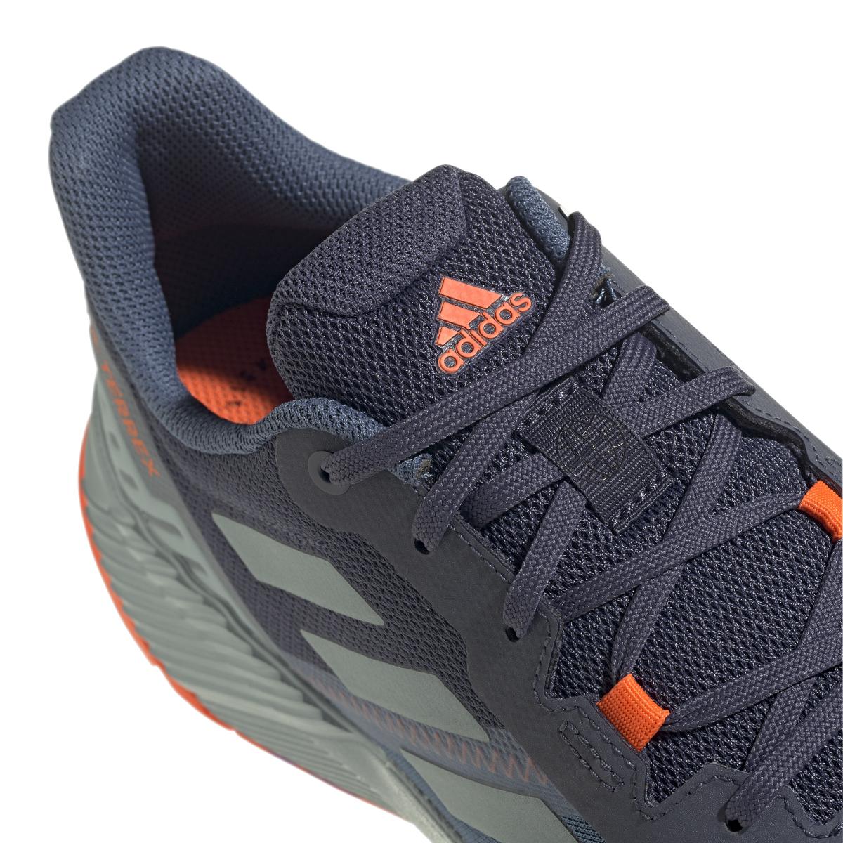 product/a/d/adidas_gz3958_8_footwear_photography_detail_view_1_white_000.jpg