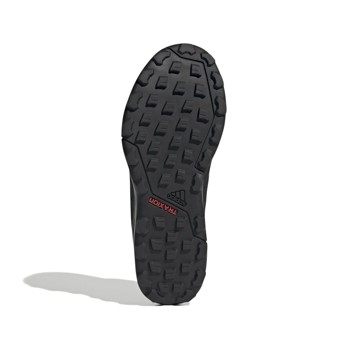 product/a/d/adidas_gz8910_4_footwear_photography_bottom_view_white_000.jpg