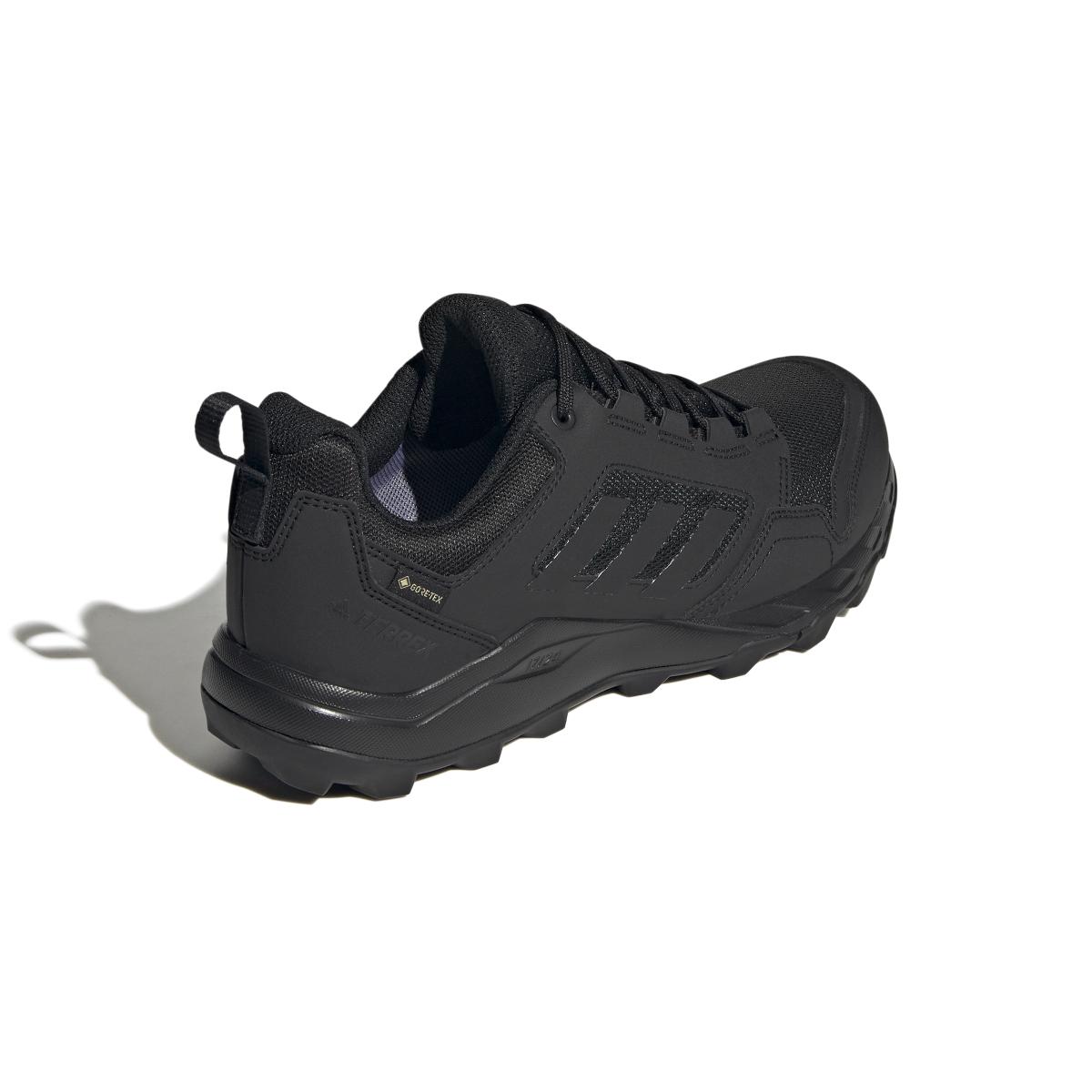 product/a/d/adidas_gz8910_7_footwear_photography_back_lateral_top_view_white_000.jpg