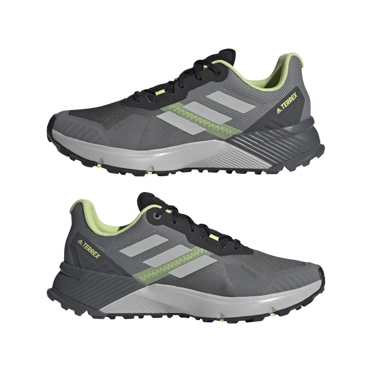 product/a/d/adidas_gz9034_10_footwear_photography_mirrored_pair_view_white_000.jpg