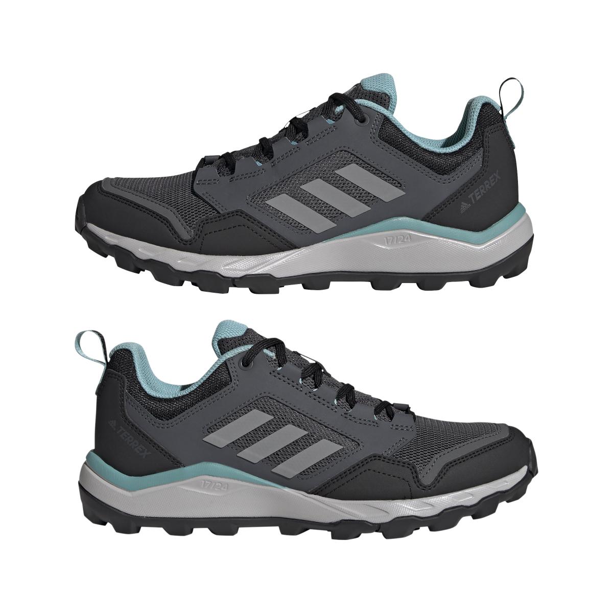 product/a/d/adidas_h05686_10_footwear_photography_mirrored_pair_view_white_000.jpg