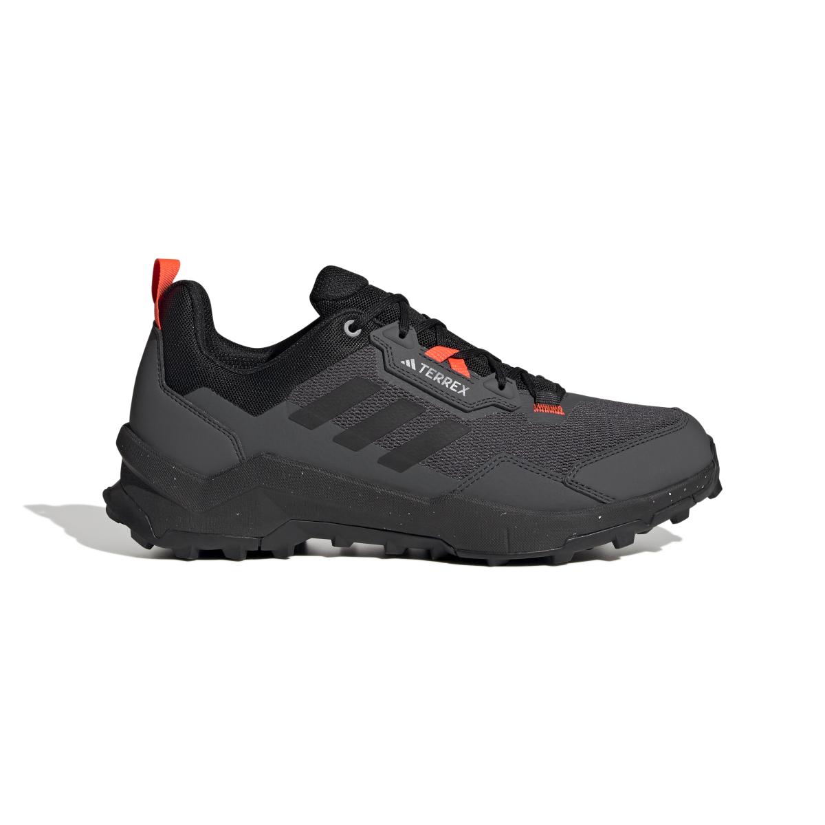 product/a/d/adidas_hp7391_1_footwear_photography_side_lateral_center_view_white_000.jpg