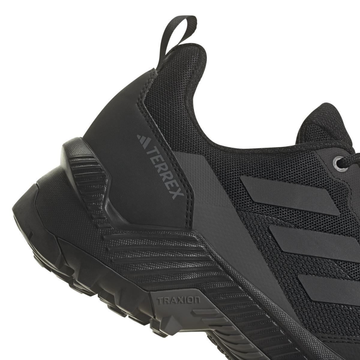 product/a/d/adidas_hp8606_8_footwear_photography_detail_view_1_white_000.jpg