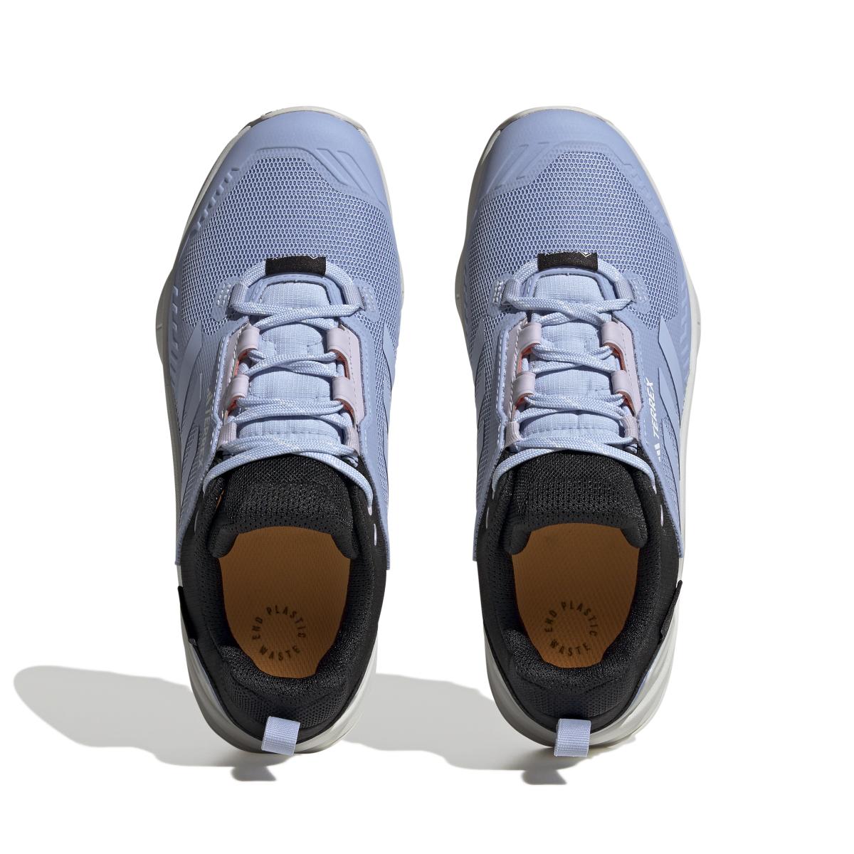 product/a/d/adidas_hp8715_3_footwear_photography_top_portrait_view_white_000.jpg