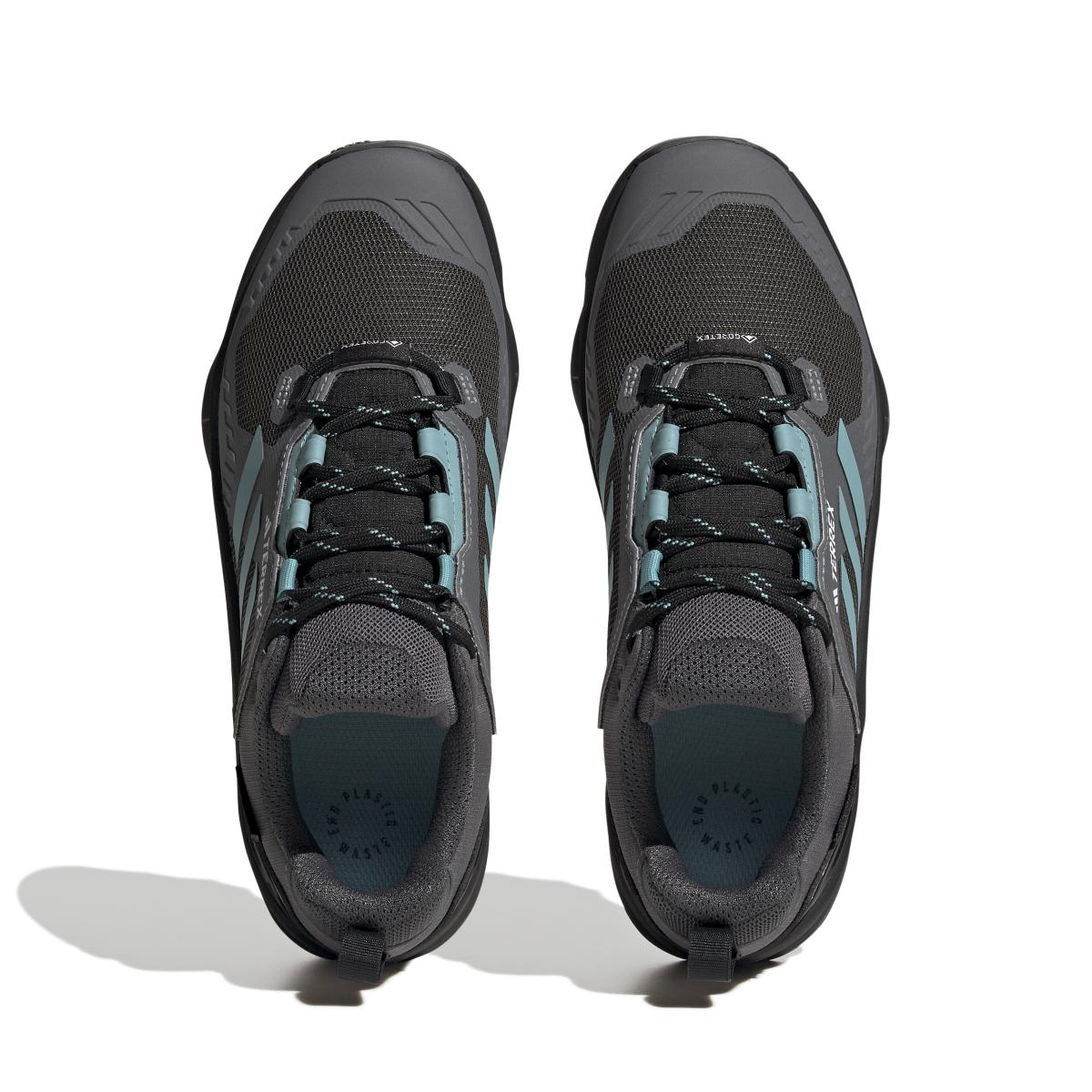 product/a/d/adidas_hp8716_3_footwear_photography_top_portrait_view_white_000.jpg