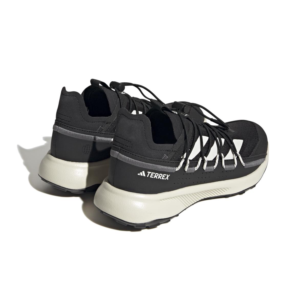product/a/d/adidas_hq0941_7_footwear_photography_back_lateral_top_view_white_000.jpg