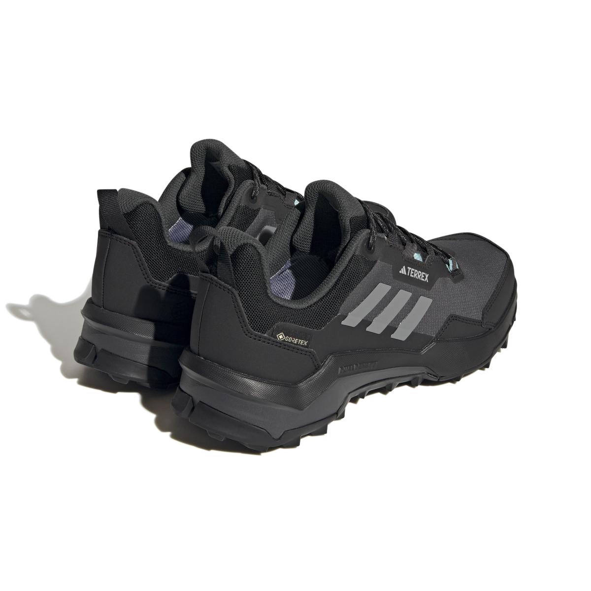 product/a/d/adidas_hq1051_7_footwear_photography_back_lateral_top_view_white.jpg