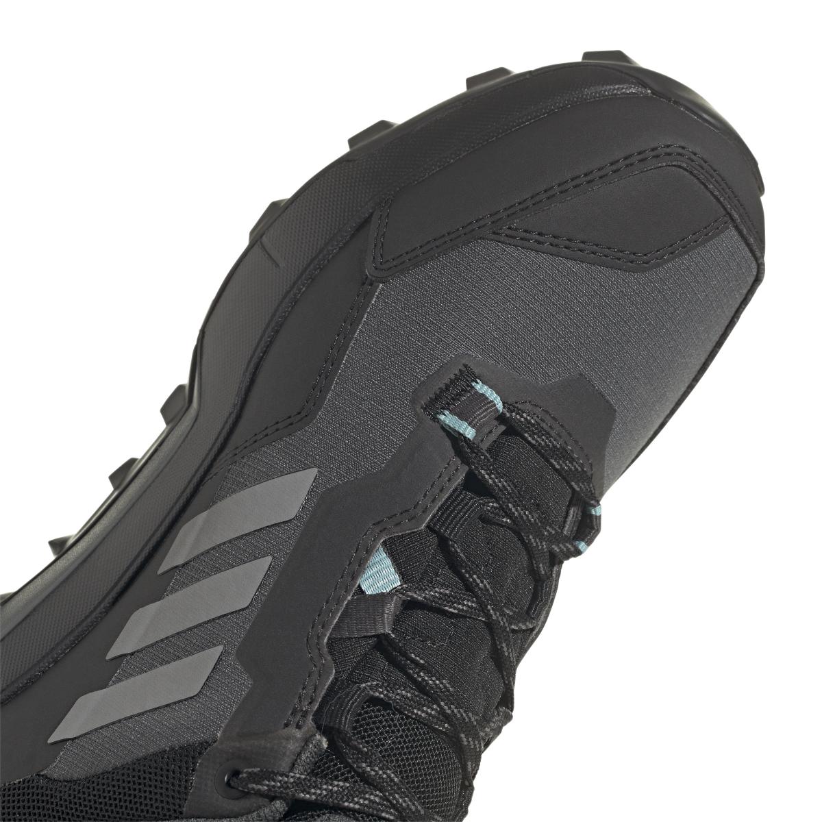 product/a/d/adidas_hq1051_9_footwear_photography_detail_view_2_white.jpg