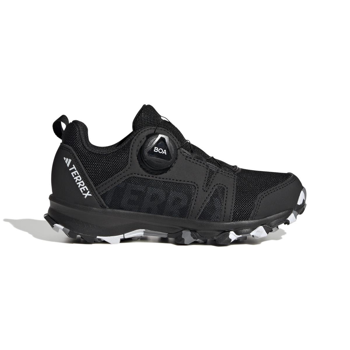 product/a/d/adidas_hq3499_1_footwear_photography_side_lateral_center_view_white_000.jpg