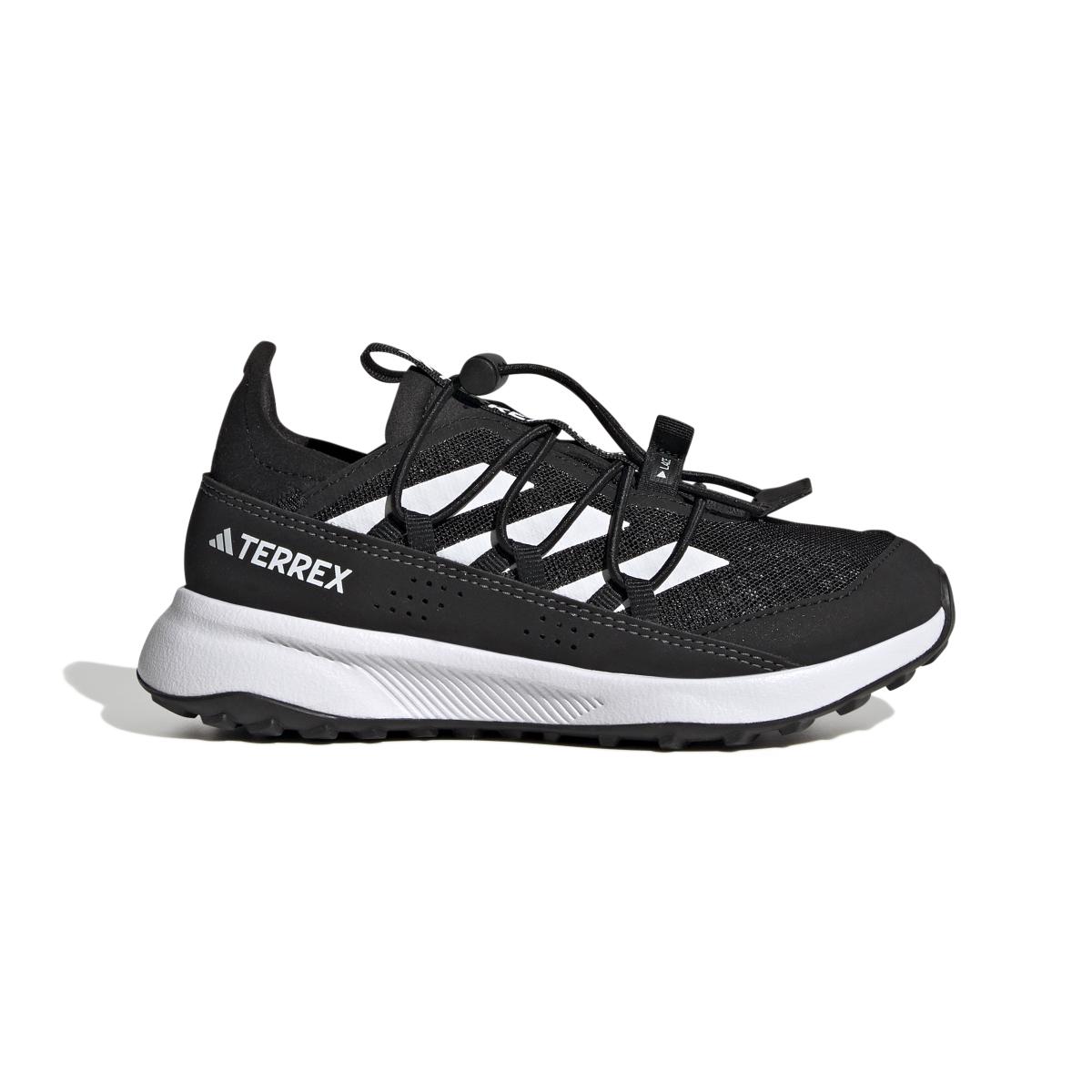 product/a/d/adidas_hq5826_1_footwear_photography_side_lateral_center_view_white_000.jpg