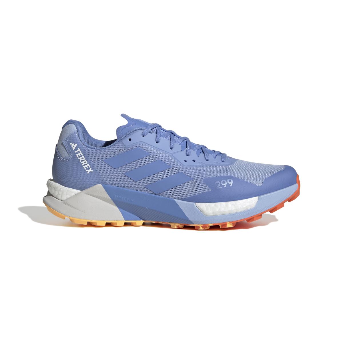 product/a/d/adidas_hr1082_1_footwear_photography_side_lateral_center_view_white_000.jpg