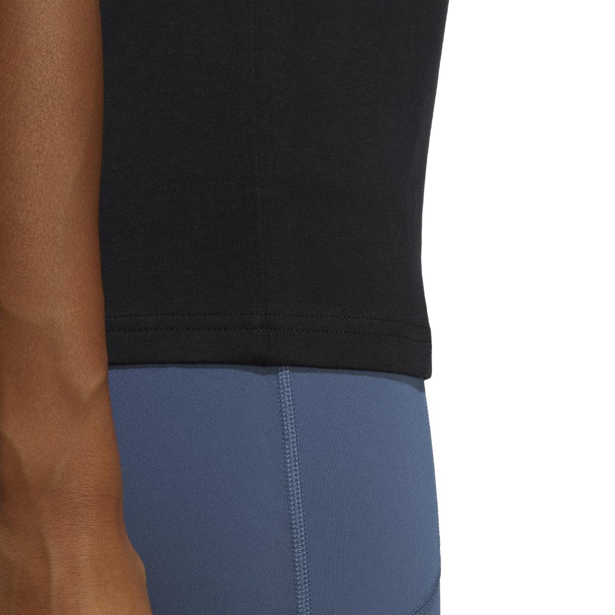 product/a/d/adidas_hz1392_8_apparel_on_model_detail_view_2_white-nw032724.jpg