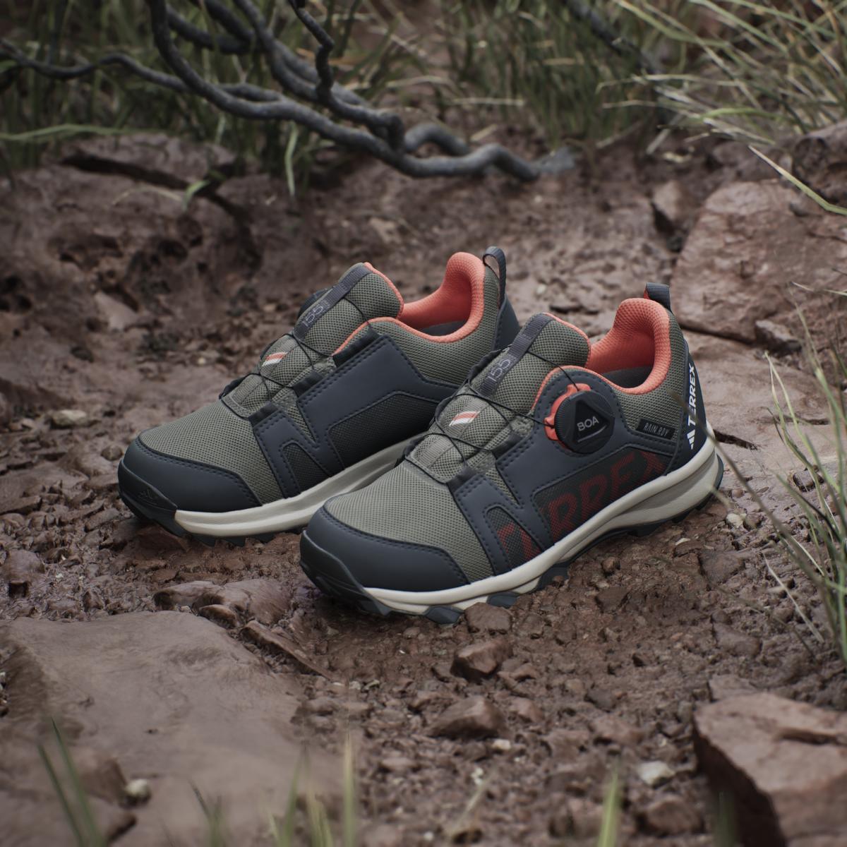 product/a/d/adidas_id0870_16_footwear_photography_heromrktng_view_5.jpg