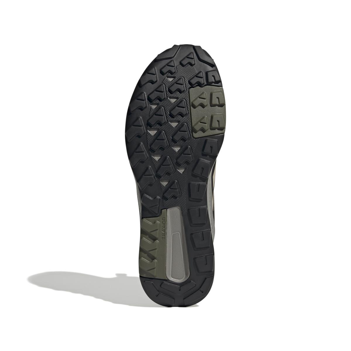 product/a/d/adidas_id0897_4_footwear_photography_bottom_view_white.jpg
