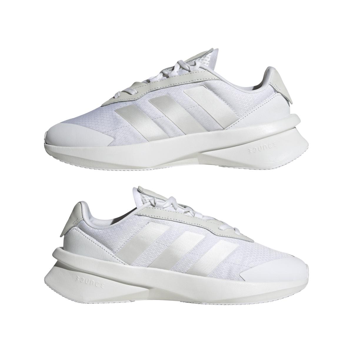 product/a/d/adidas_id2340_10_footwear_photography_mirrored_pair_view_white_bv.jpg