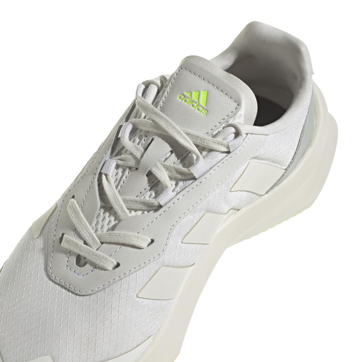 product/a/d/adidas_id2372_9_footwear_photography_detail_view_2_white_bv.jpg