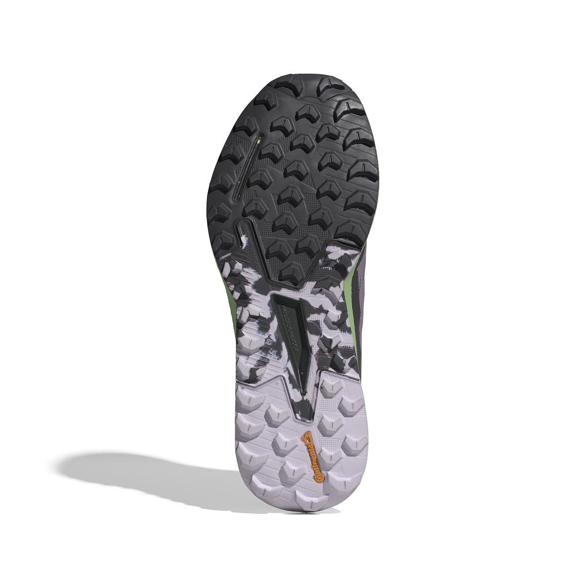 product/a/d/adidas_id2504_4_footwear_photography_bottom_view_white.jpg