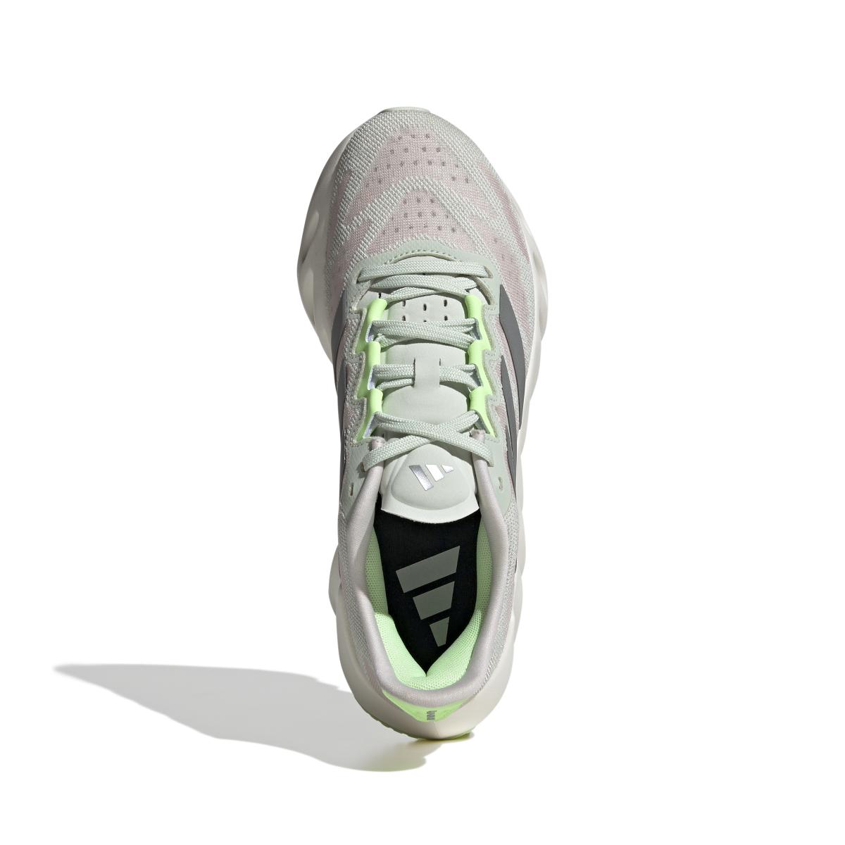 product/a/d/adidas_id2646_3_footwear_photography_top_portrait_view_white.jpg