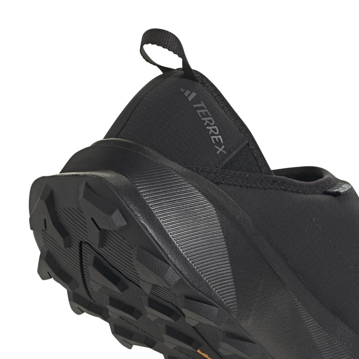 product/a/d/adidas_id2890_8_footwear_photography_detail_view_1_white.jpg