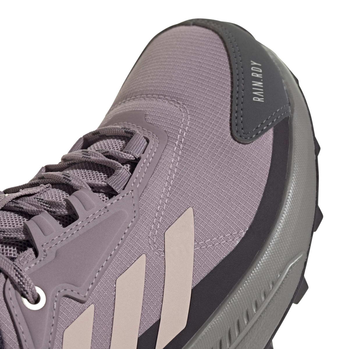 product/a/d/adidas_id3471_9_footwear_photography_detail_view_2_white-nw091625.jpg