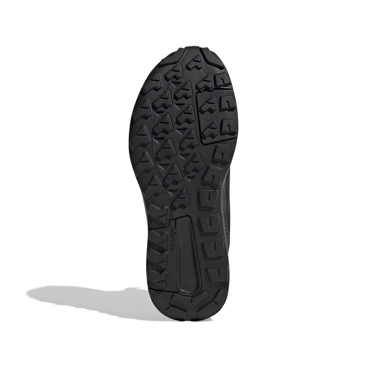 product/a/d/adidas_id3473_4_footwear_photography_bottom_view_white.jpg