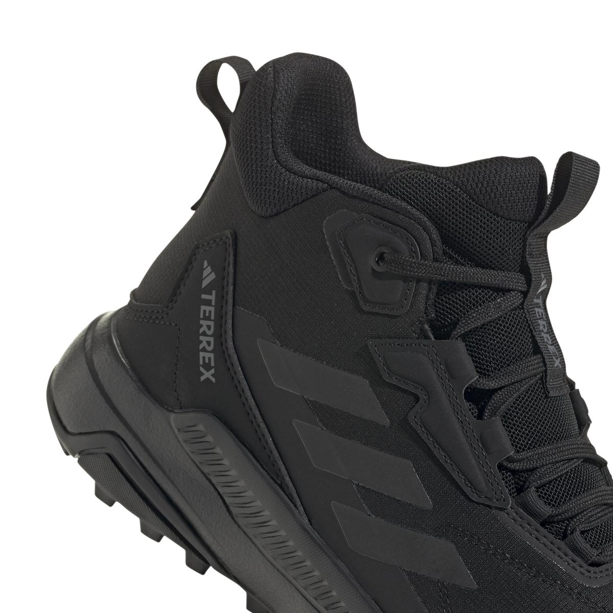 product/a/d/adidas_id3473_8_footwear_photography_detail_view_1_white.jpg