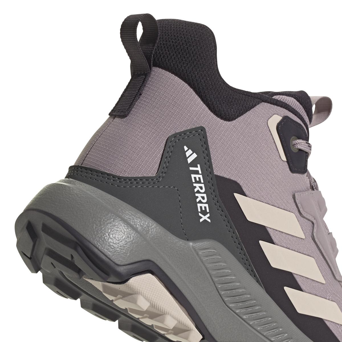 product/a/d/adidas_id3475_8_footwear_photography_detail_view_2_white.jpg