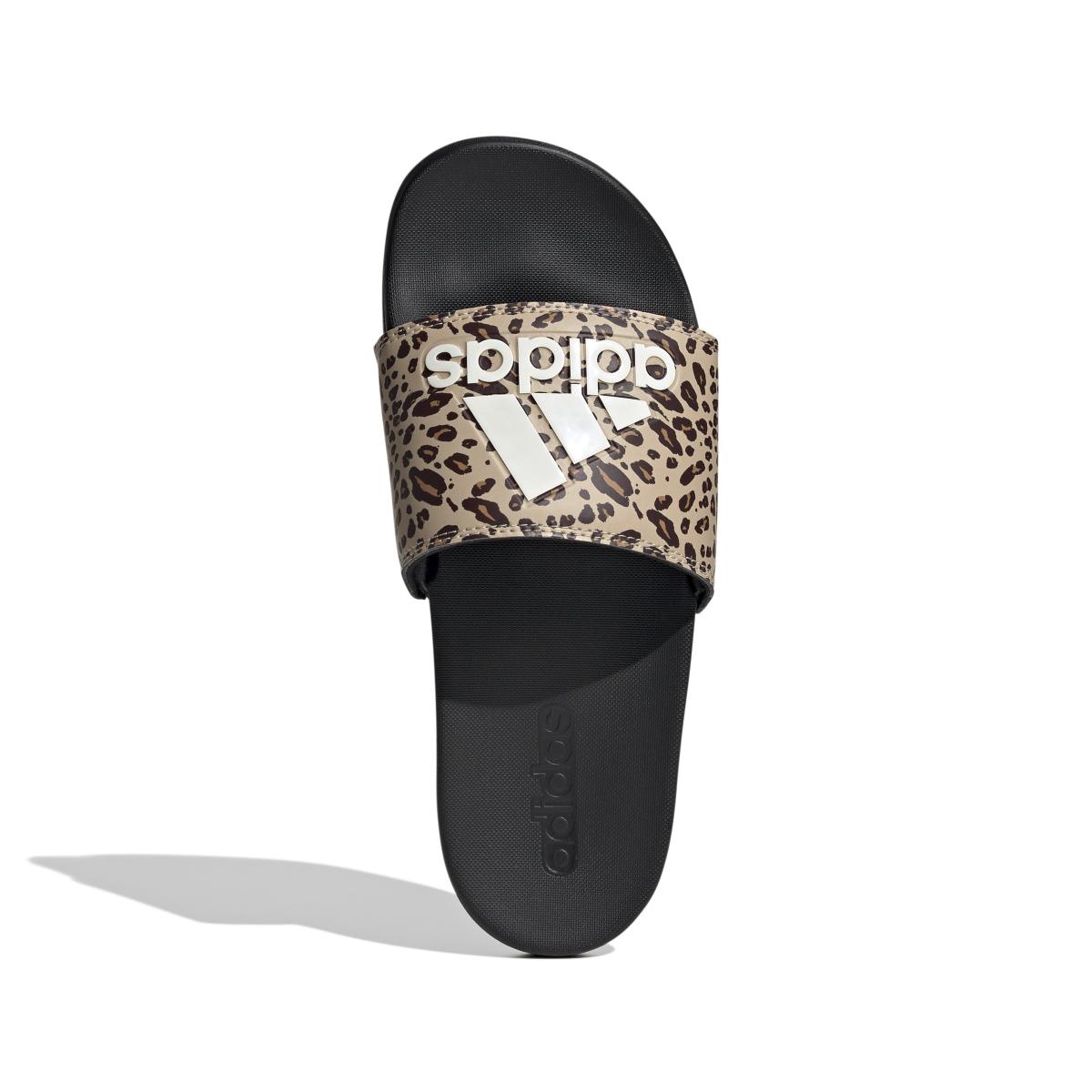 product/a/d/adidas_id8502_3_footwear_photography_top_portrait_view_white.jpg