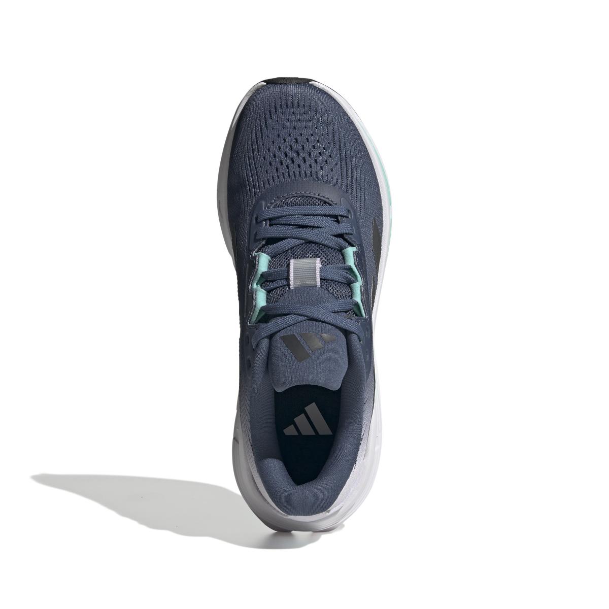 product/a/d/adidas_id8739_3_footwear_photography_top_portrait_view_white.jpg