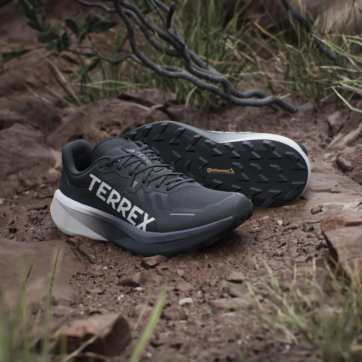 product/a/d/adidas_ie0813_21_footwear_photography_heromrktng_view_8.jpg