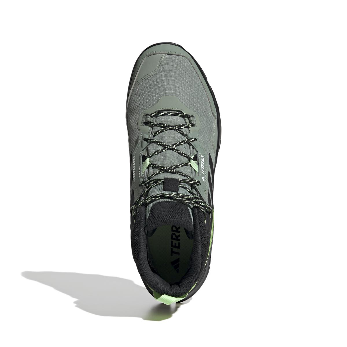 product/a/d/adidas_ie2581_3_footwear_photography_top_portrait_view_white.jpg