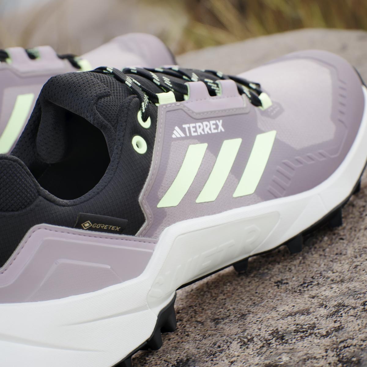 product/a/d/adidas_ie5071_23_footwear_photography_heromrktng_view_10.jpg