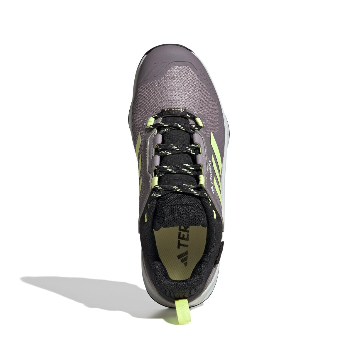 product/a/d/adidas_ie5071_3_footwear_photography_top_portrait_view_white.jpg