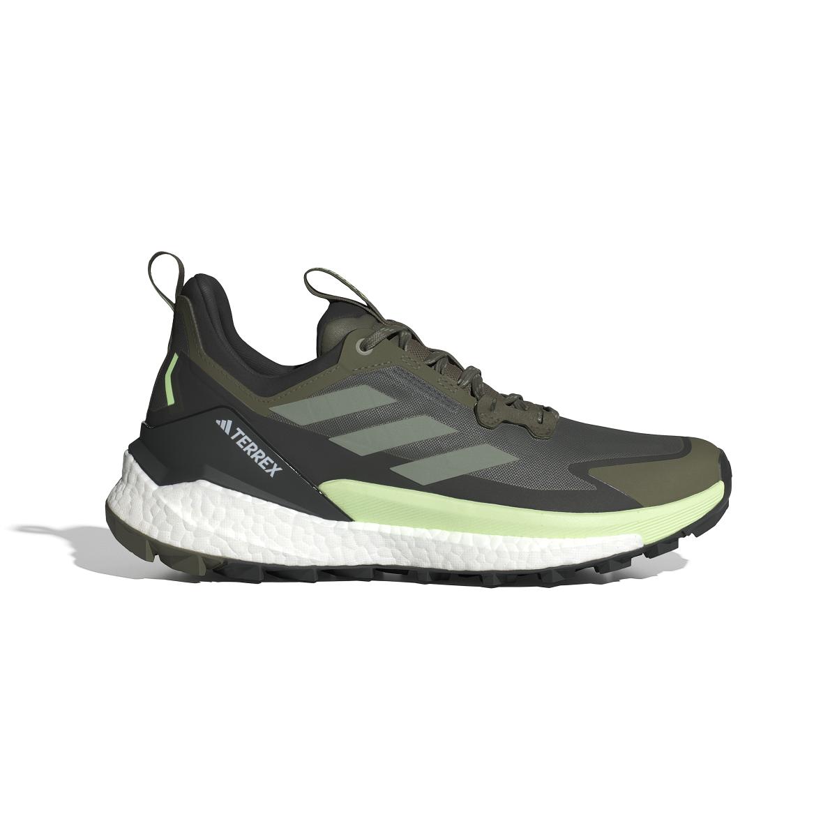 product/a/d/adidas_ie5109_1_footwear_photography_side_lateral_center_view_white.jpg