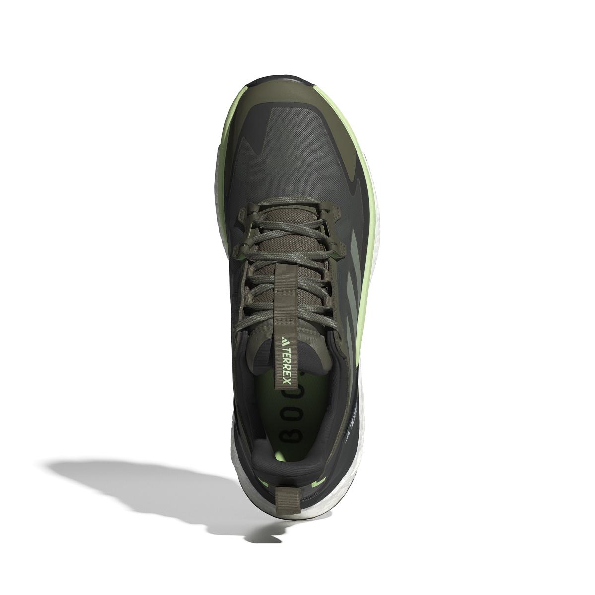 product/a/d/adidas_ie5109_3_footwear_photography_top_portrait_view_white.jpg