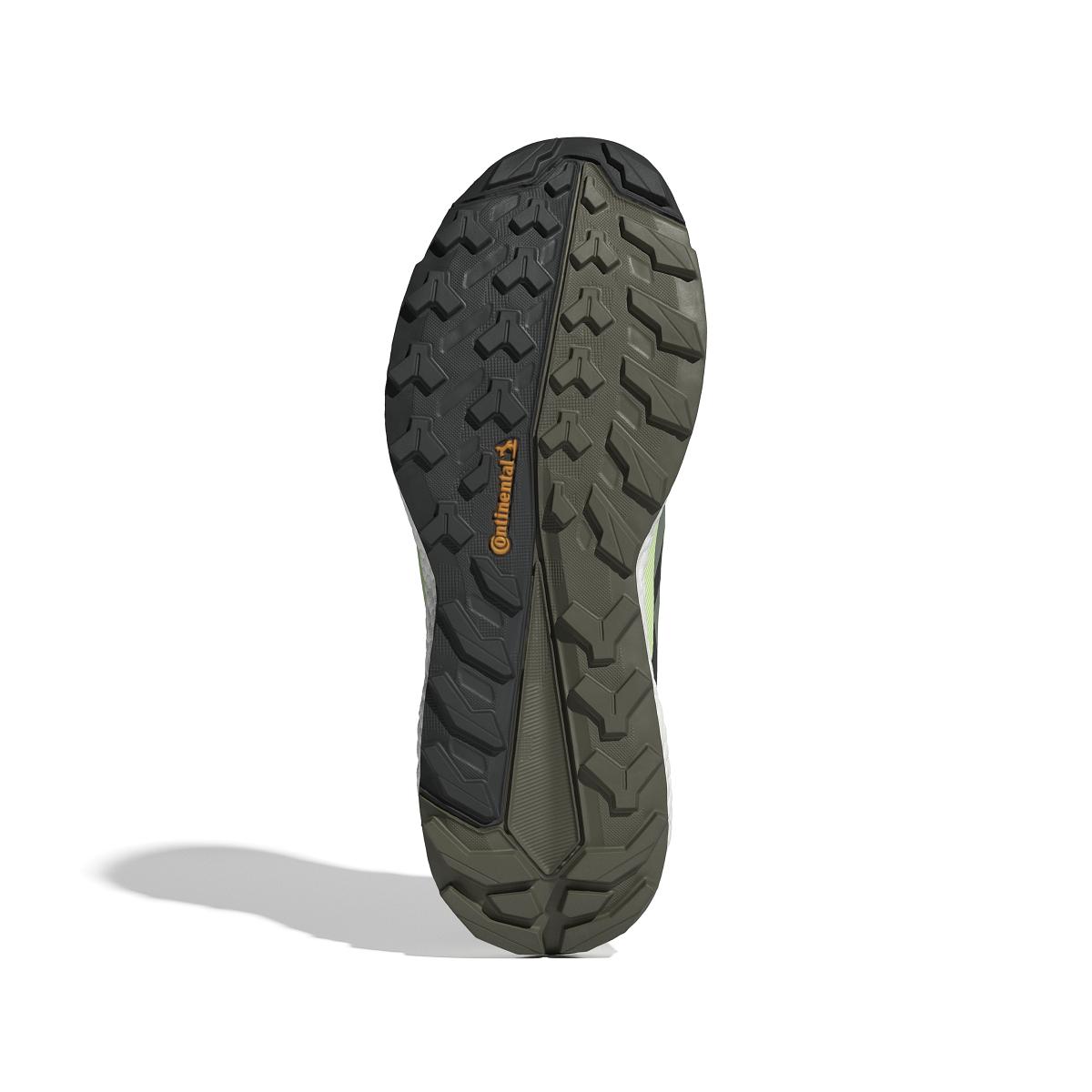 product/a/d/adidas_ie5109_4_footwear_photography_bottom_view_white.jpg