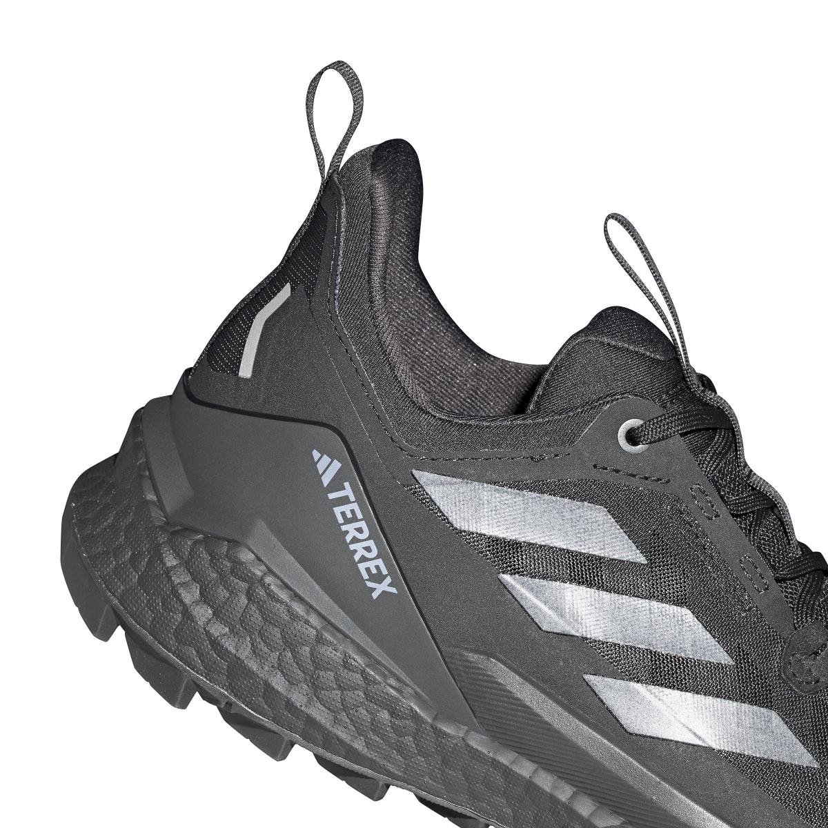 product/a/d/adidas_ie5110_14_footwear_photography_reflective_detail_white.jpg