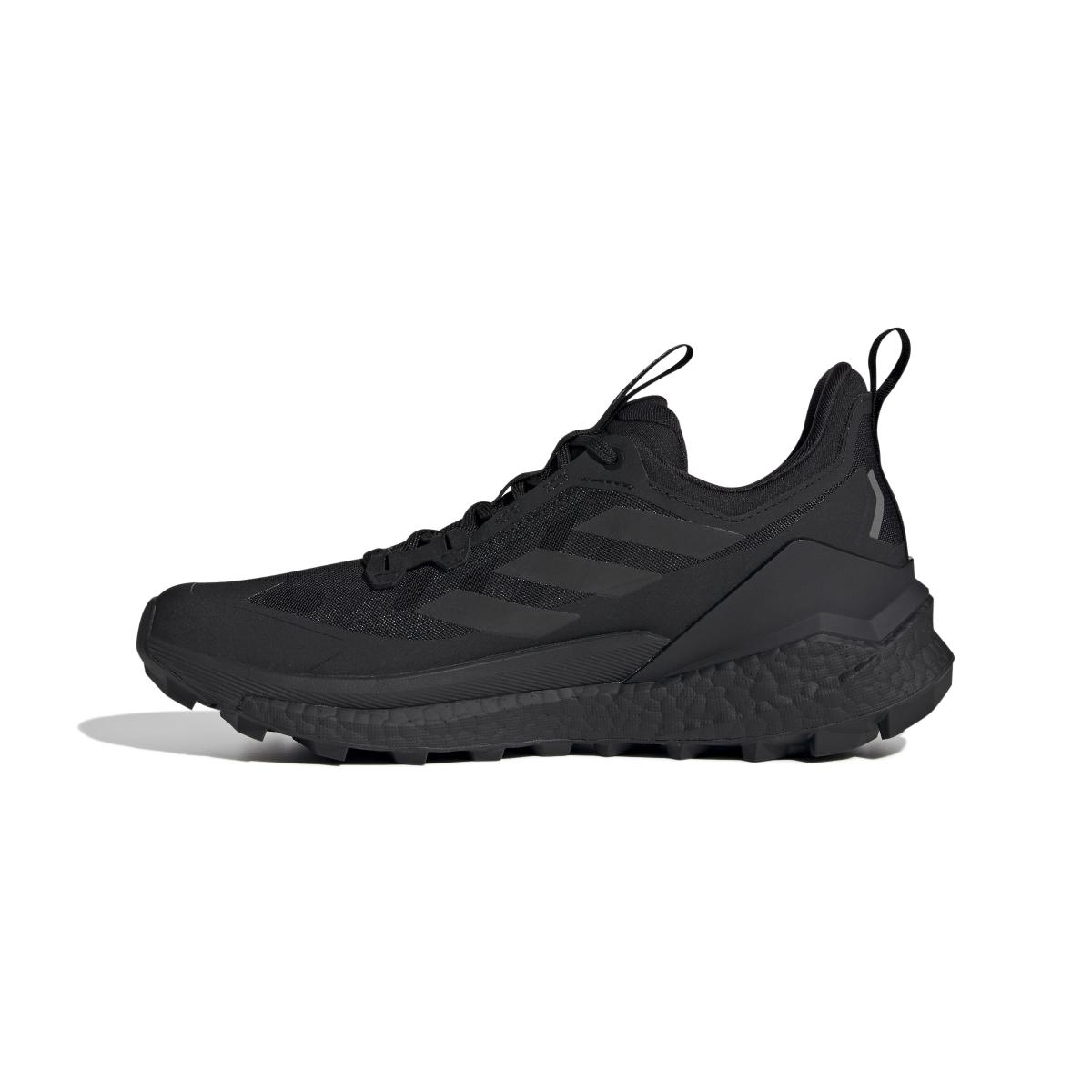 product/a/d/adidas_ie5110_5_footwear_photography_side_medial_center_view_white.jpg