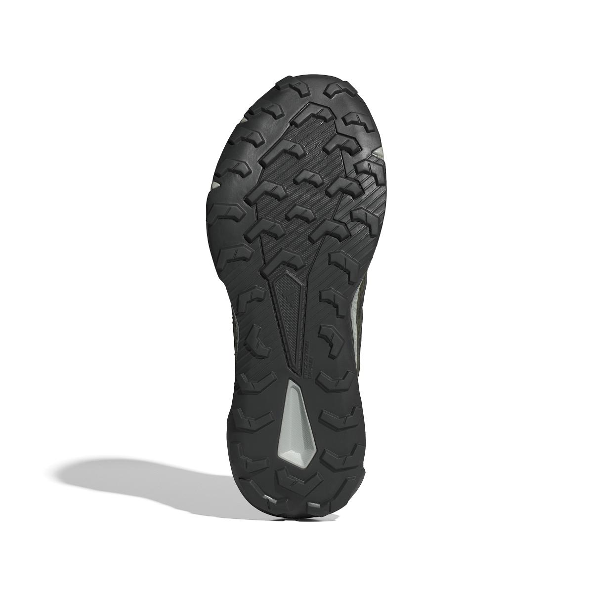 product/a/d/adidas_ie5911_4_footwear_photography_bottom_view_white.jpg